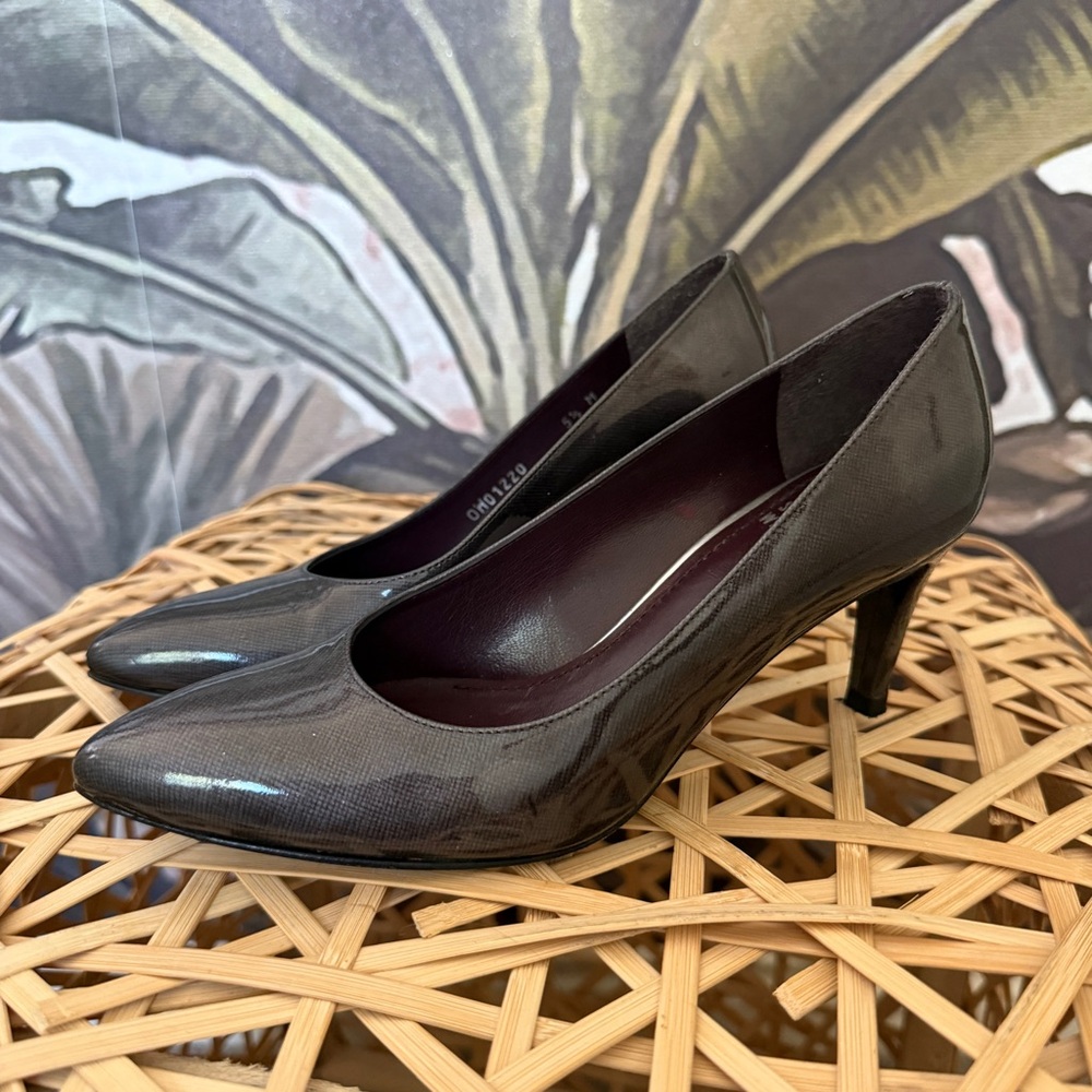 Stuart Weitzman Dark Gray Patent Leather Pointed Toe Pumps